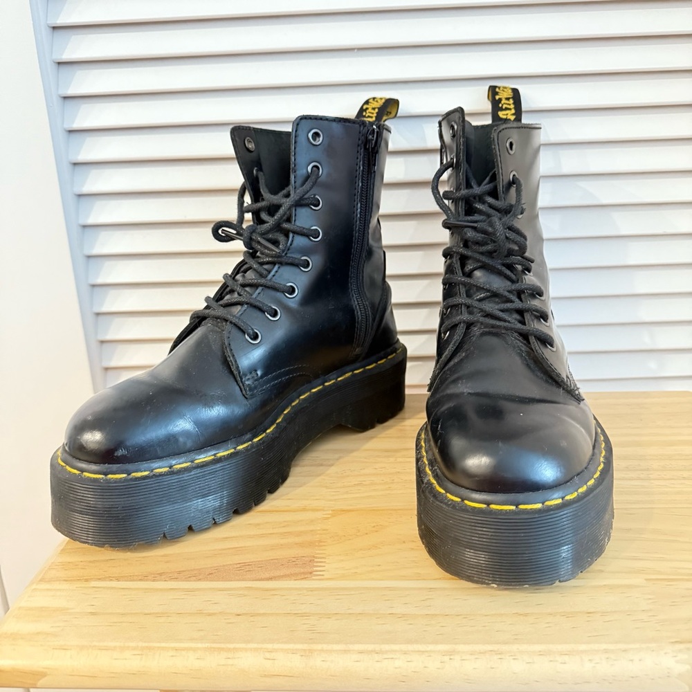 Dr. Martens Jadon Boot Size 8